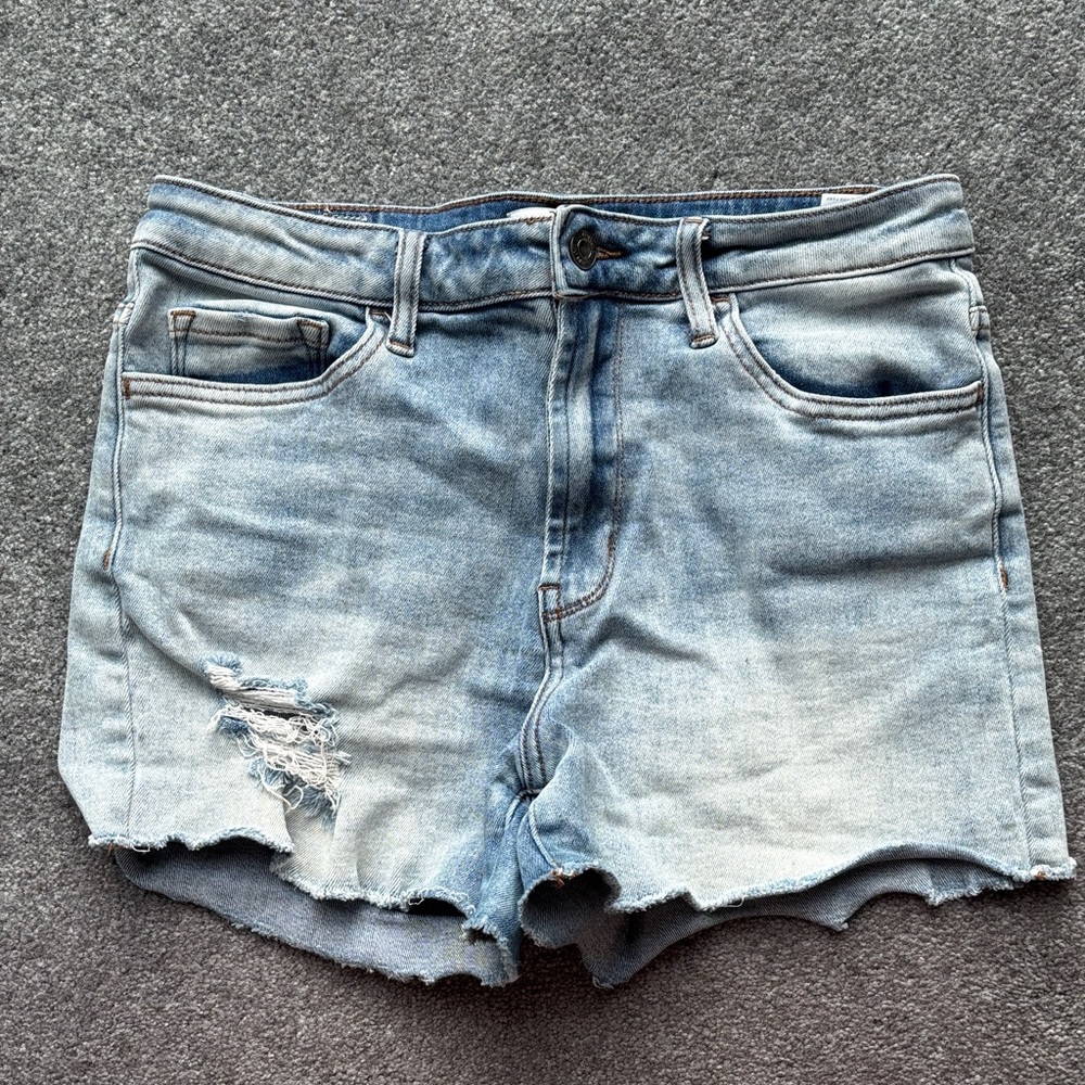 Women’s large light wash shorts